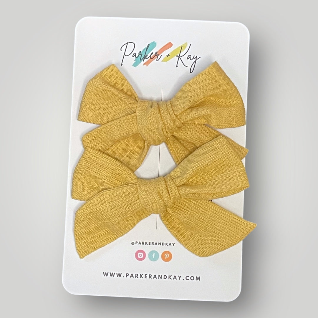 Classic Linen Pigtail Bows