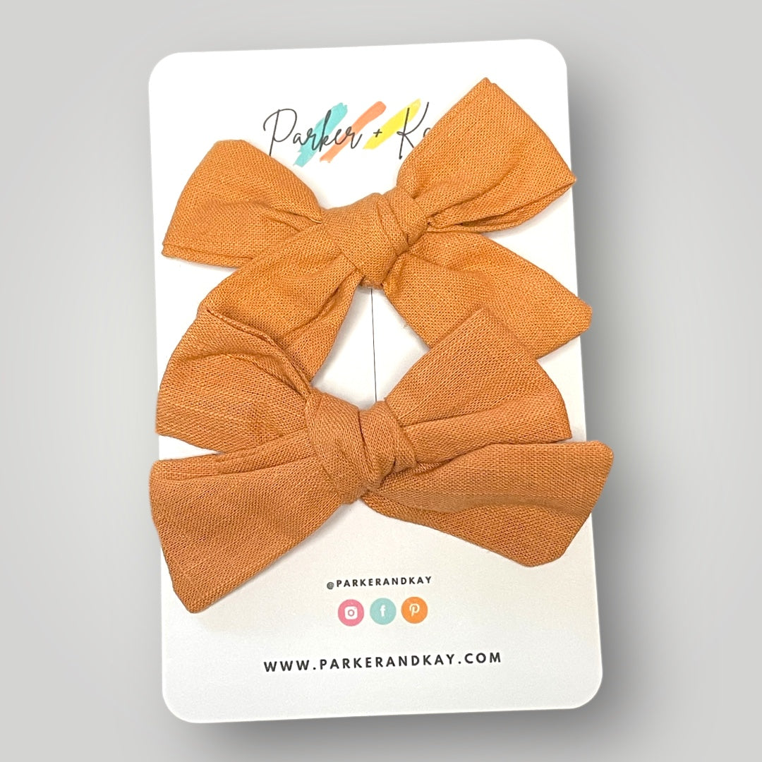 Classic Linen Pigtail Bows
