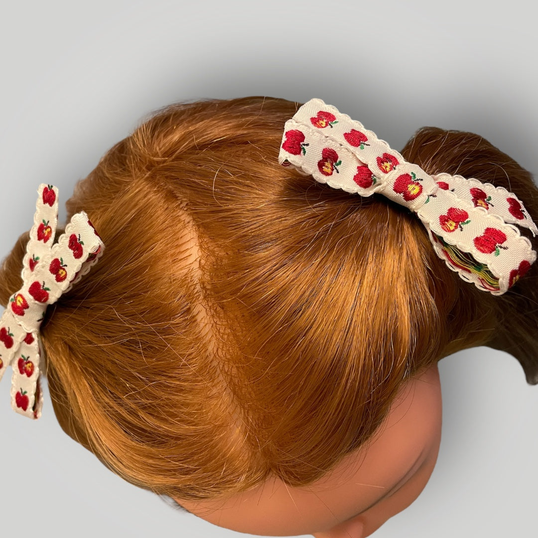 Apple Pigtail Bows