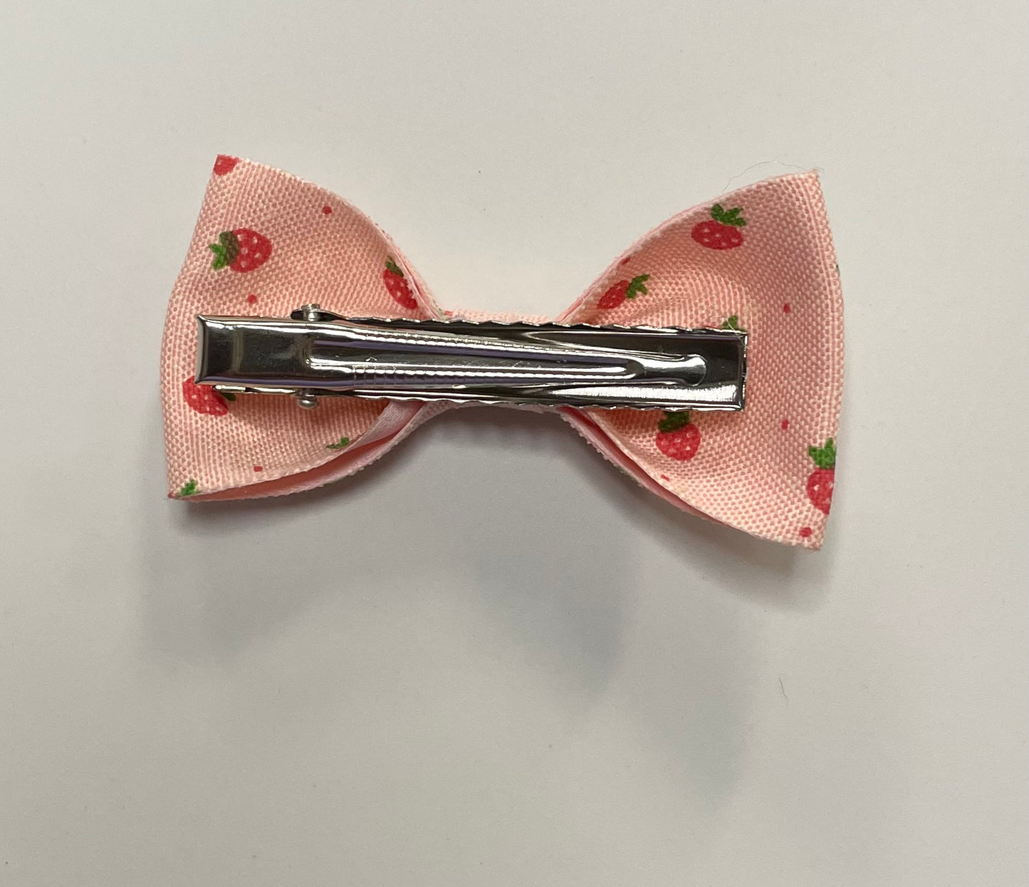 STRAWBERRY LOVE Hair Bow