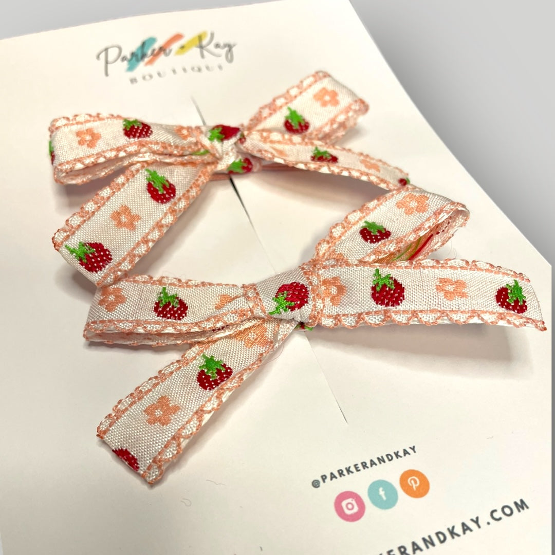 Strawberry Pigtail Bows