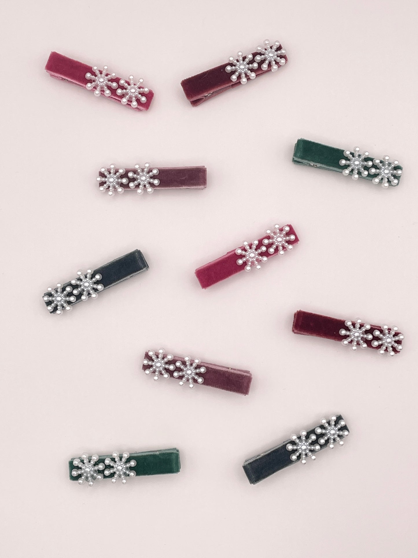 Velvet Snowflakes Clips