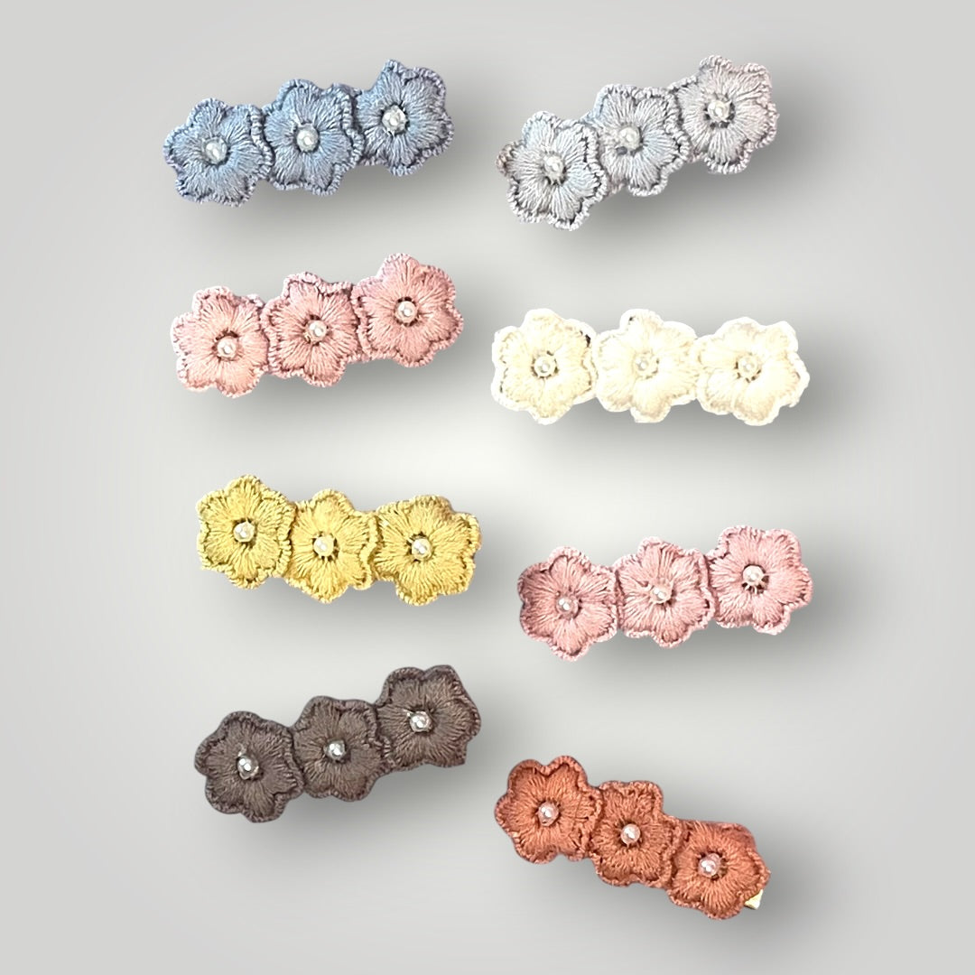 Petite Pearl Posy Clips