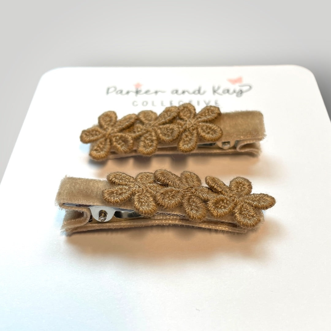 Velvet Posy Clips
