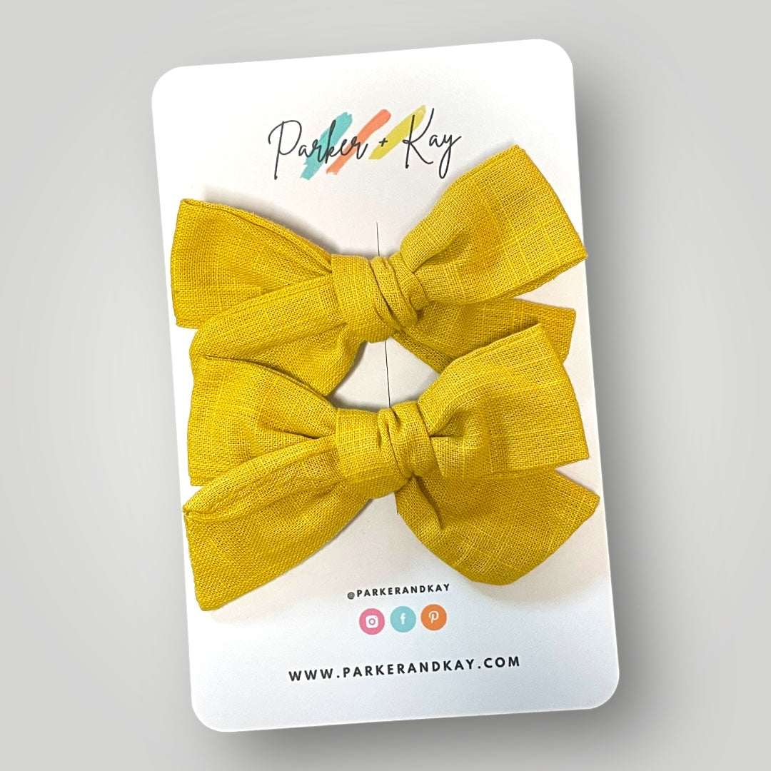 Classic Linen Pigtail Bows