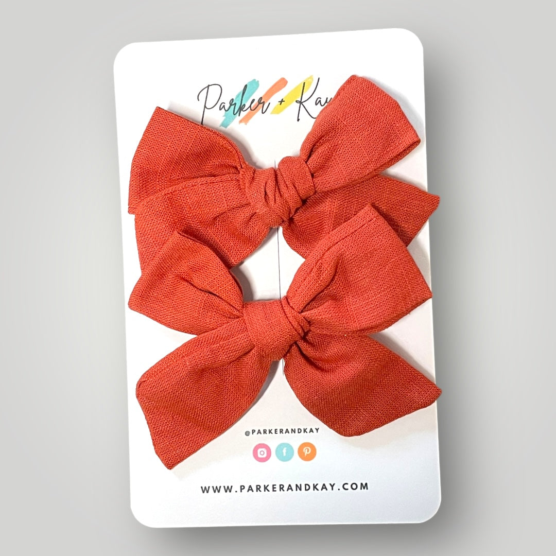 Classic Linen Pigtail Bows