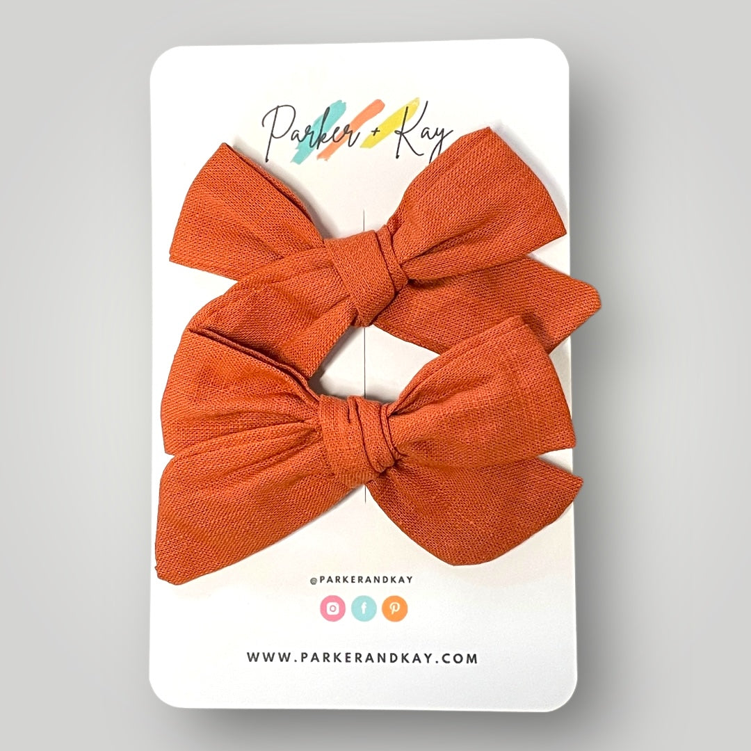 Classic Linen Pigtail Bows